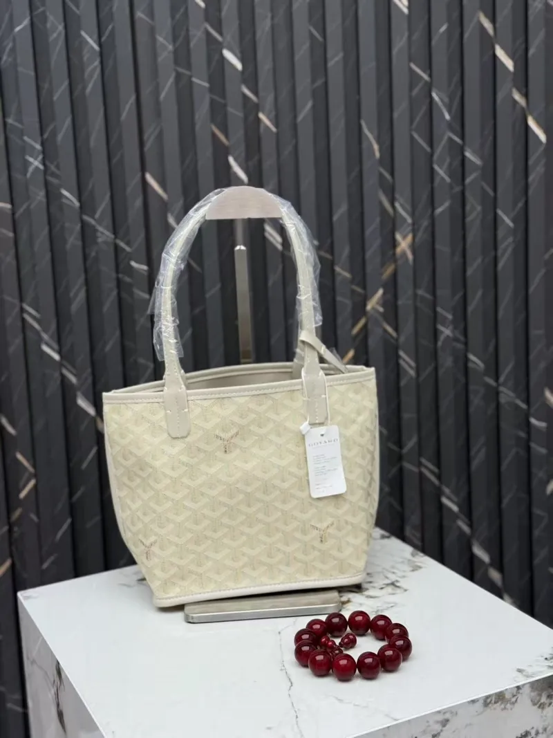 Alternative view of Goyard Beige Tote Bag with Small Pouch