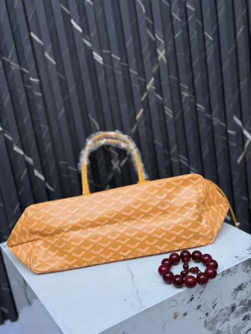 Goyard Yellow Tote Shopping Bag with Pouch - Image 4
