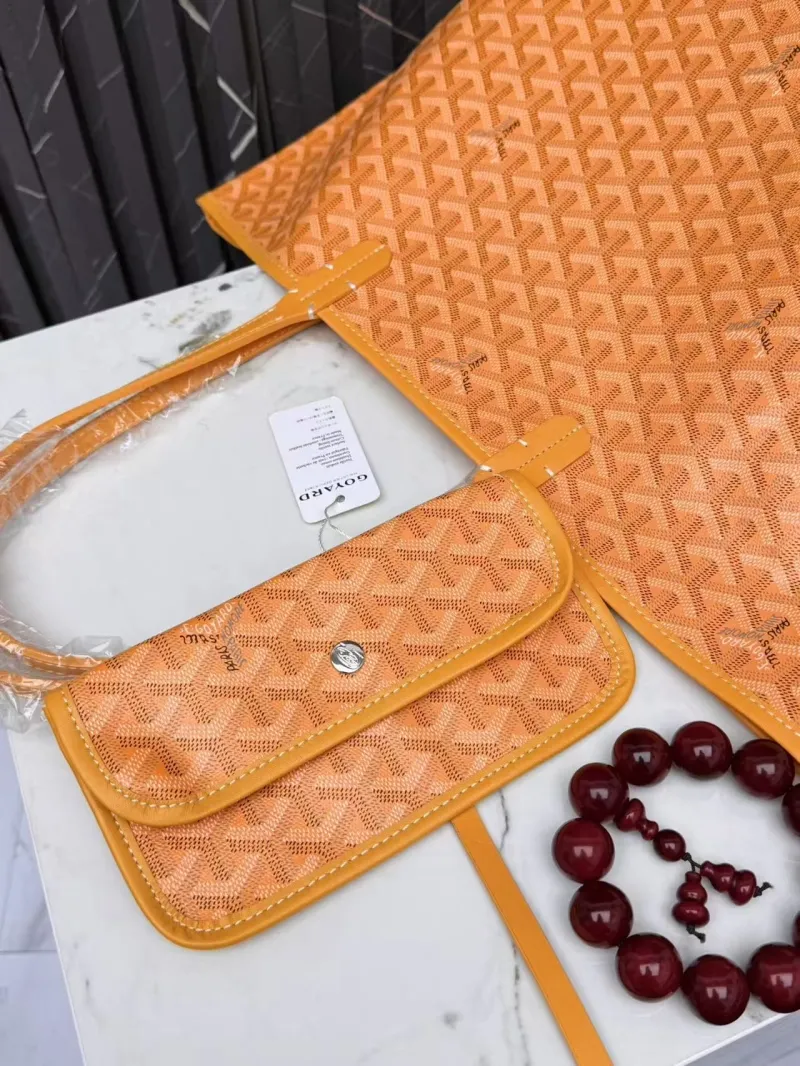 Goyard Yellow Tote Shopping Bag with Pouch - Image 6