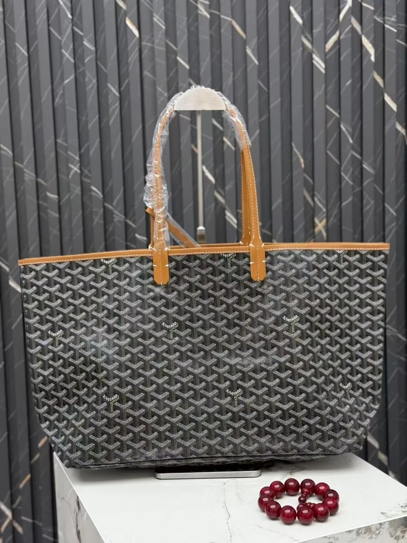 Alternative view of Goyard Dark Gray Tote Bag with Pouch SKU 416