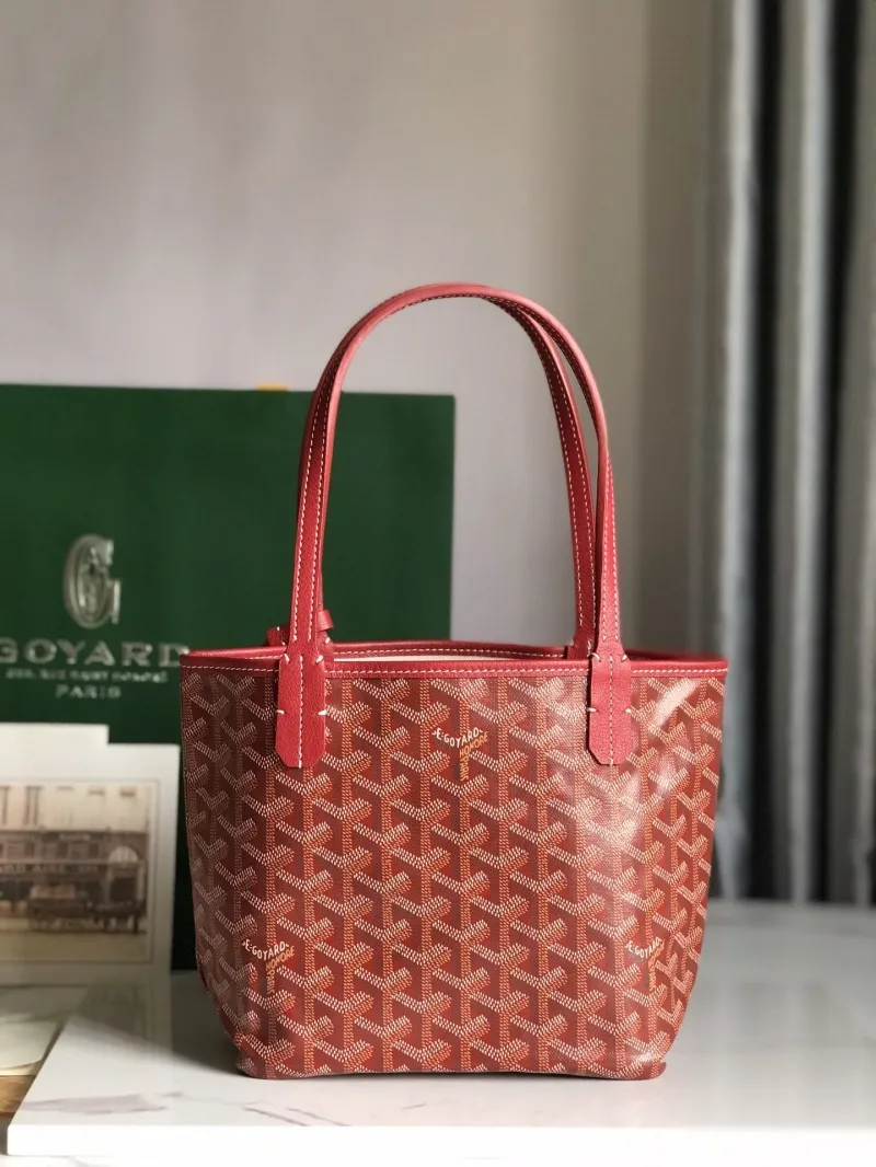Goyard Red Tote Shopping Bag with Small Pouch - Image 3