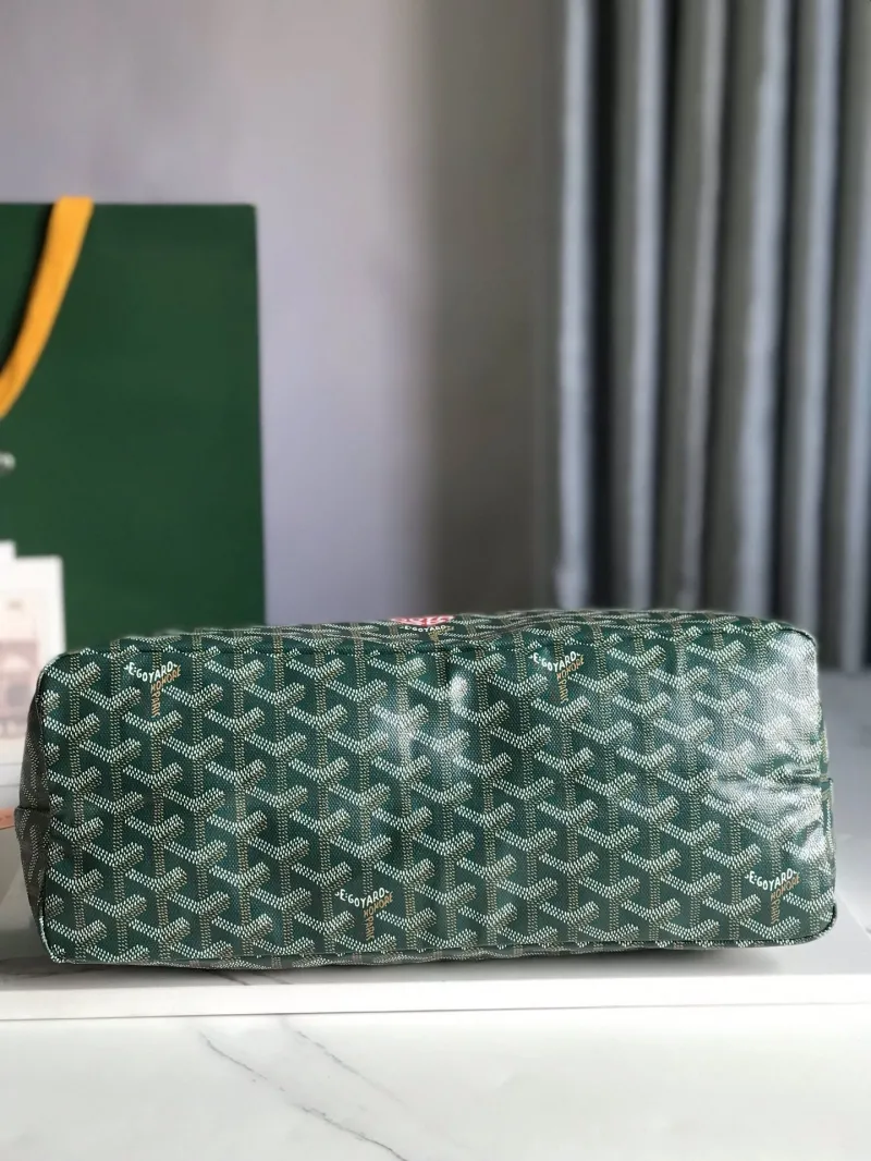 Goyard Green Hobo Shoulder Bag with Pouch - Image 4