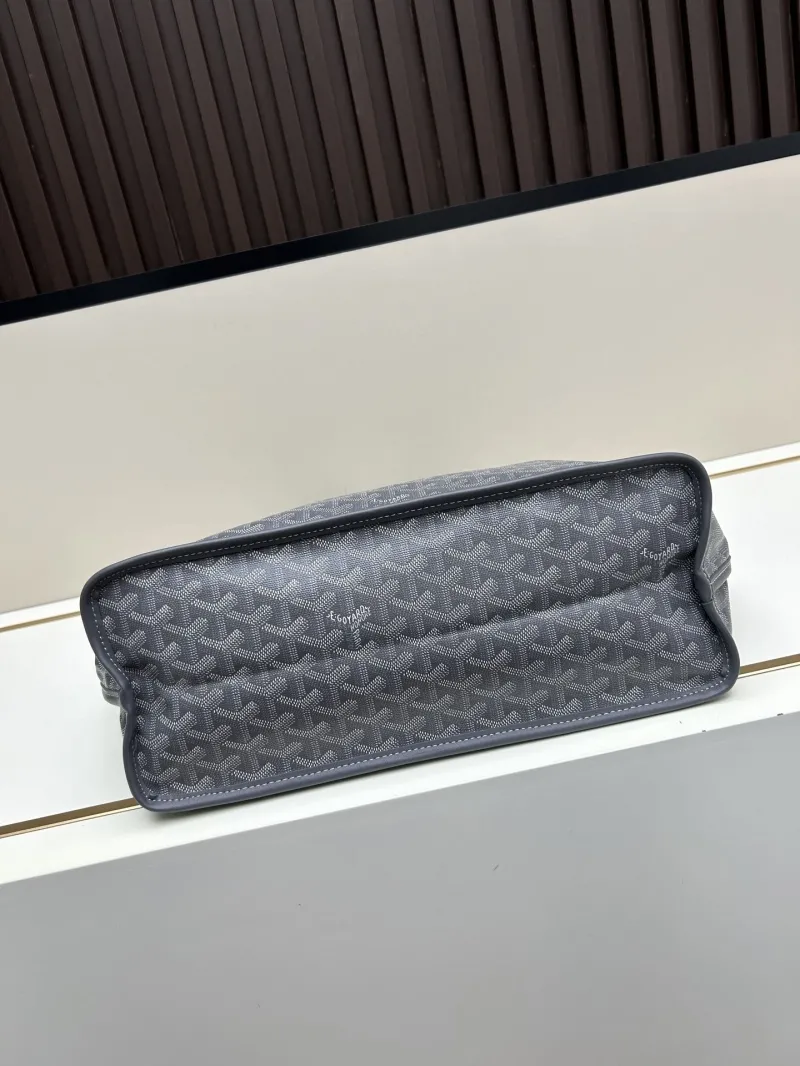 Goyard Gray Tote Shopping Bag with Pouch - Image 5