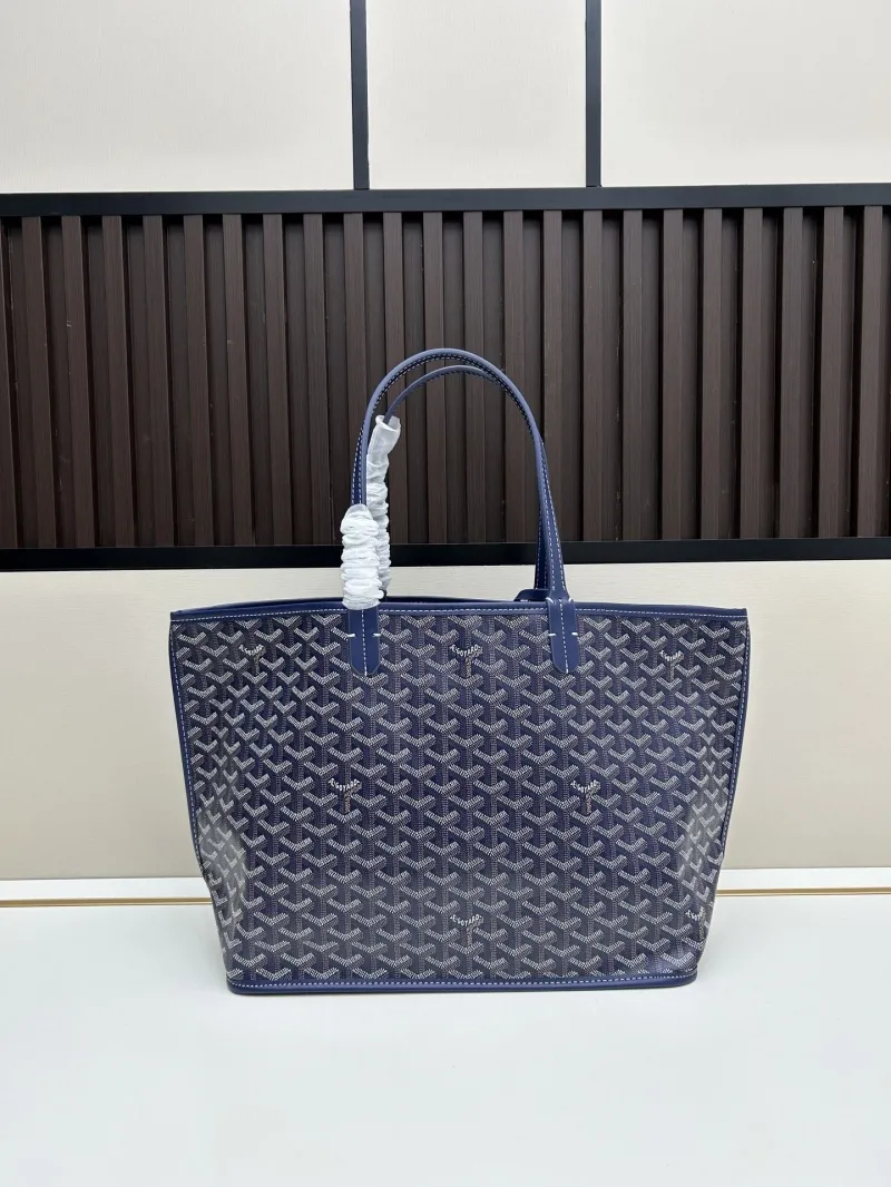 Goyard Navy Blue Tote Bag with Pouch - Image 3