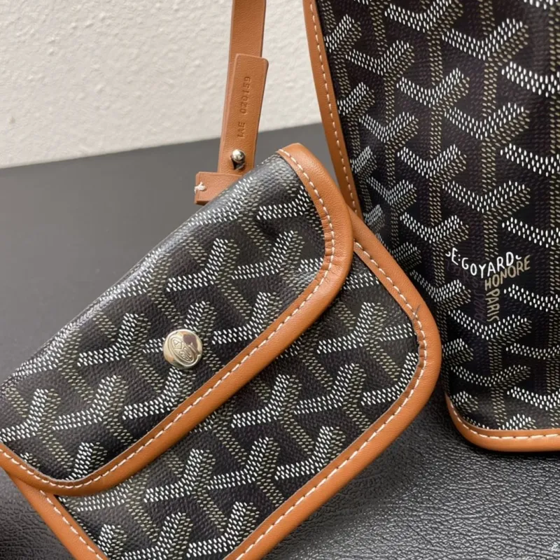 Goyard Small Black Shopping Tote Bag with Pouch - Image 6