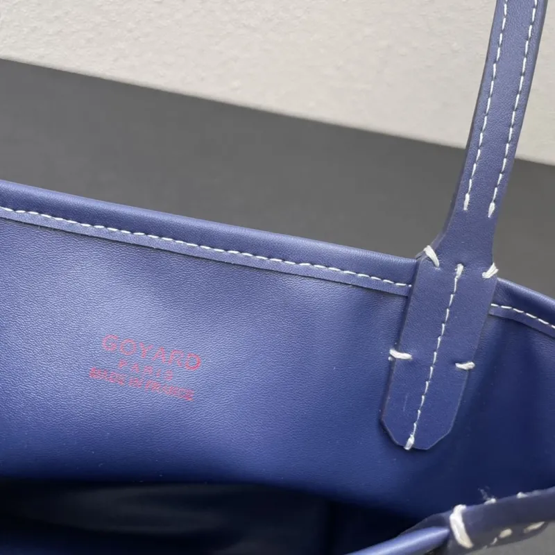 Goyard Navy Small Tote Bag with Pouch - Image 9