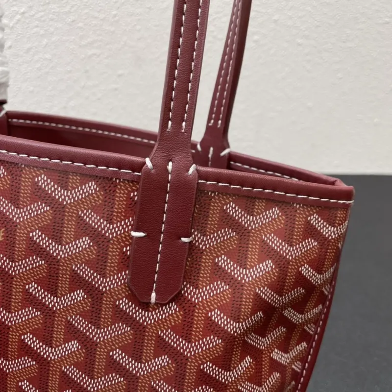 Goyard Small Burgundy Tote Bag With Pouch - Image 6
