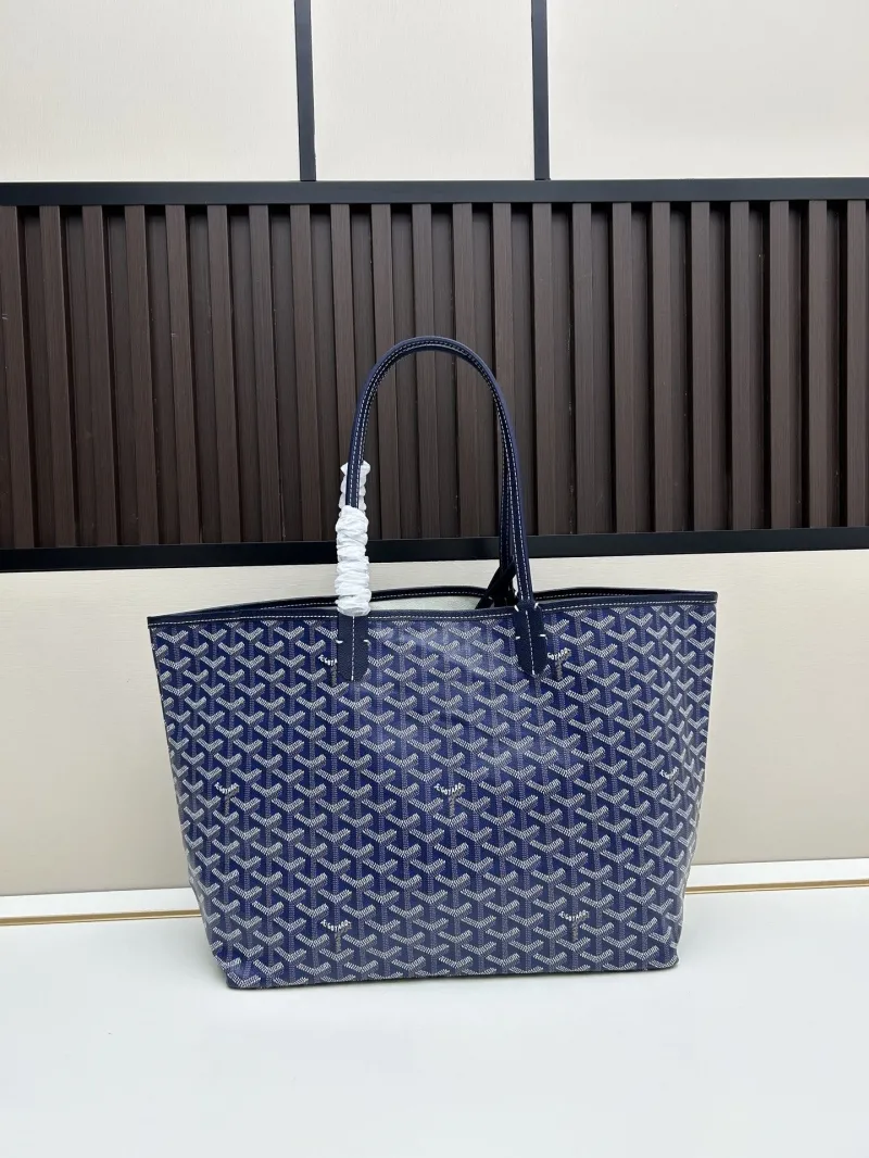 Alternative view of Goyard Blue Tote Bag with Pouch 513