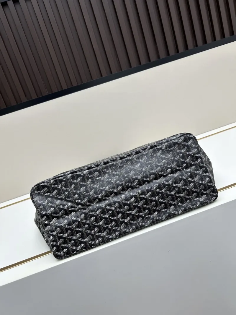 Goyard Black Tote Shopping Bag with Pouch - Image 4