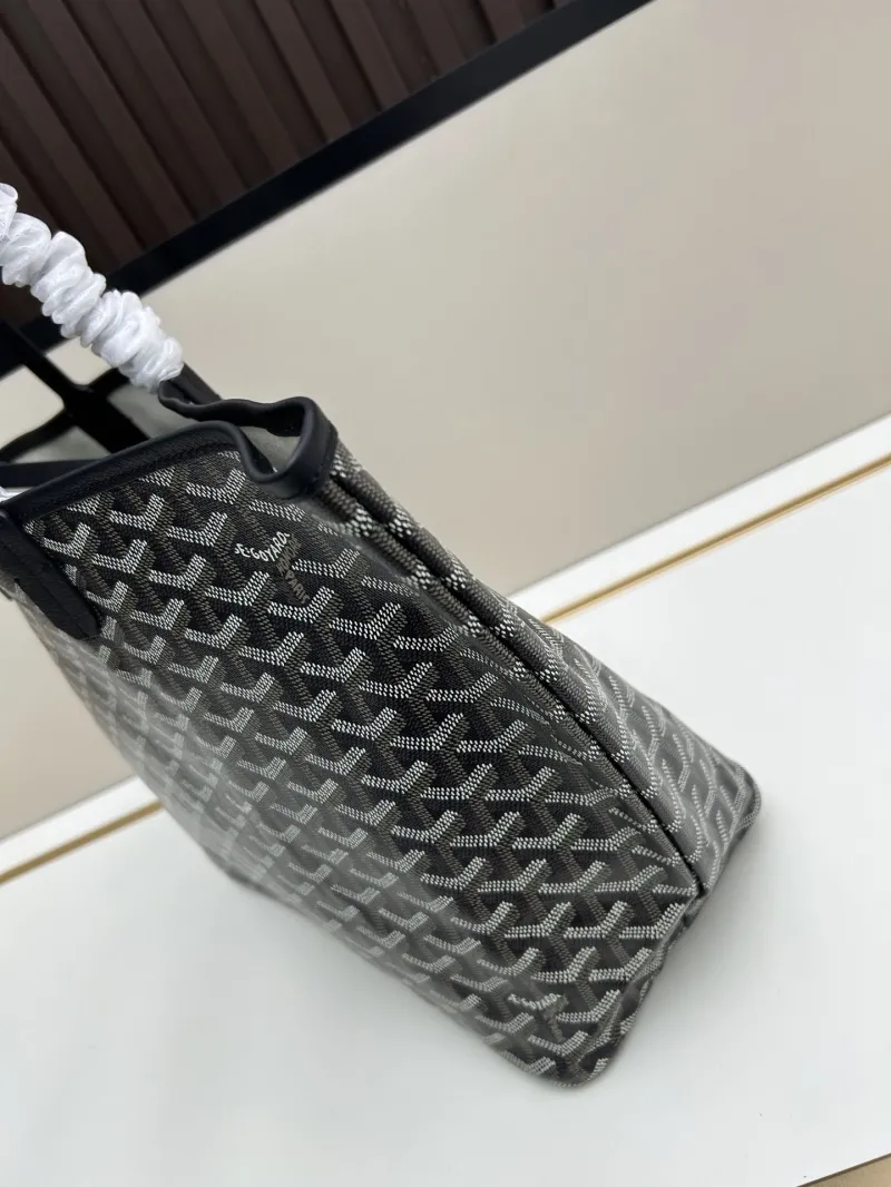 Goyard Black Tote Shopping Bag with Pouch - Image 5