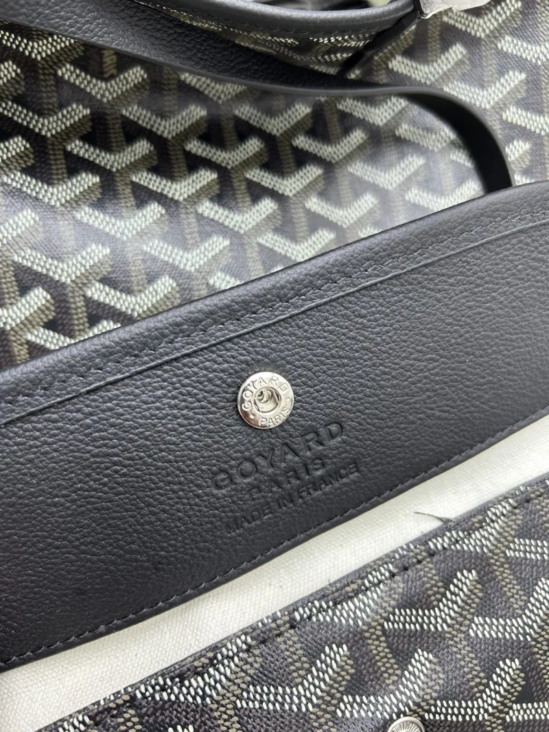 Goyard Black Tote Shopping Bag with Pouch - Image 7