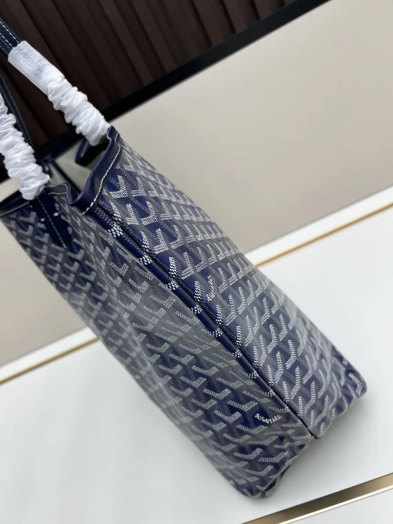 Goyard Large Blue Tote Bag with Pouch - Image 5