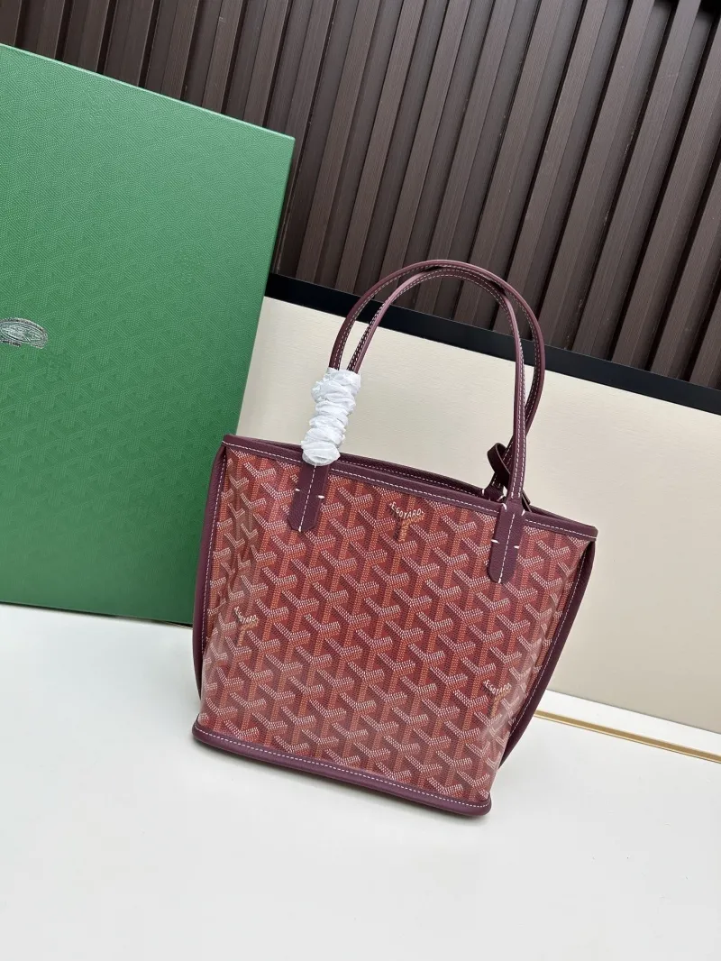 Alternative view of Goyard Burgundy Tote Bag with Small Pouch 529 20x20x10cm