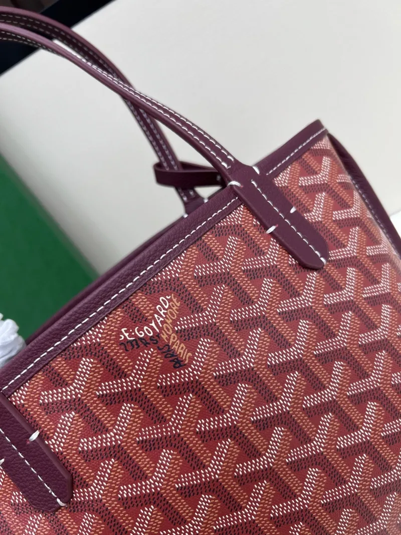 Goyard Burgundy Tote Bag with Small Pouch 529 20x20x10cm - Image 3