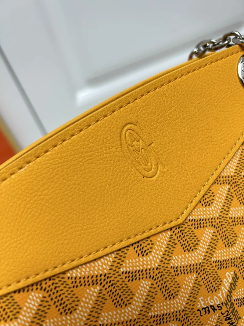 Goyard Yellow Chain Shoulder Bag 2256 25cm 20cm - Image 5