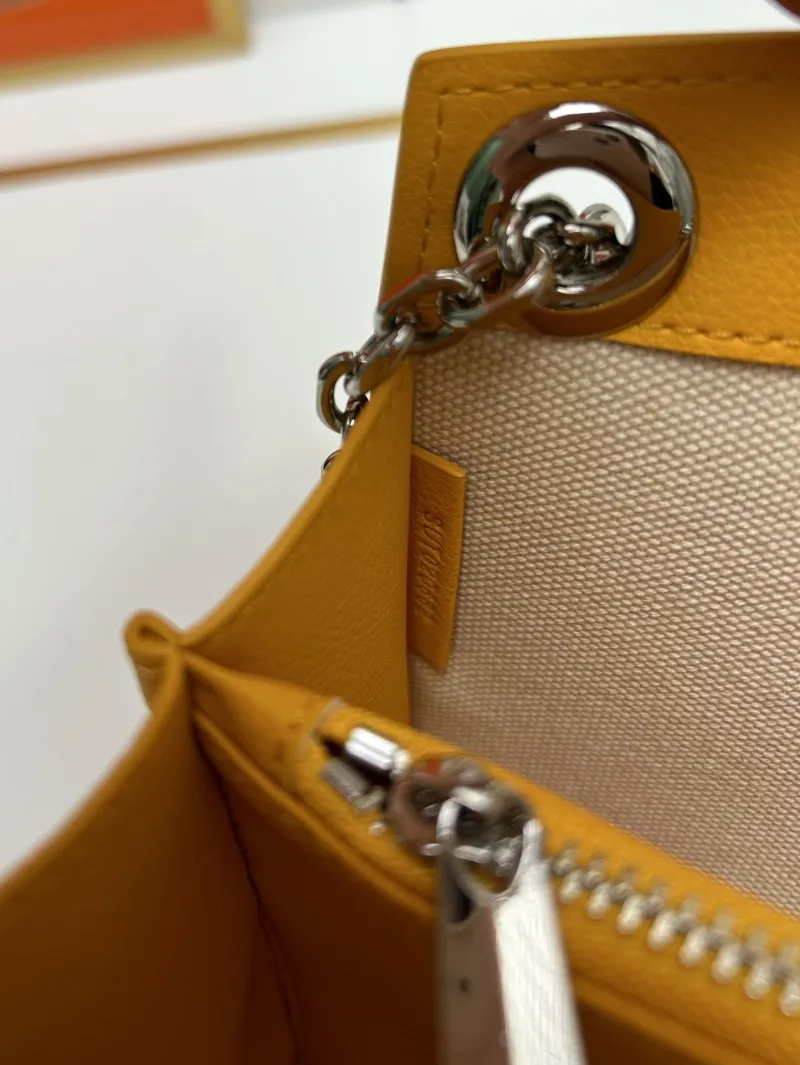 Goyard Yellow Chain Shoulder Bag 2256 25cm 20cm - Image 9