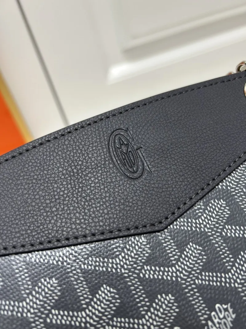 Goyard Dark Gray Chain Shoulder Bag 551 Large Small Sizes - Image 5