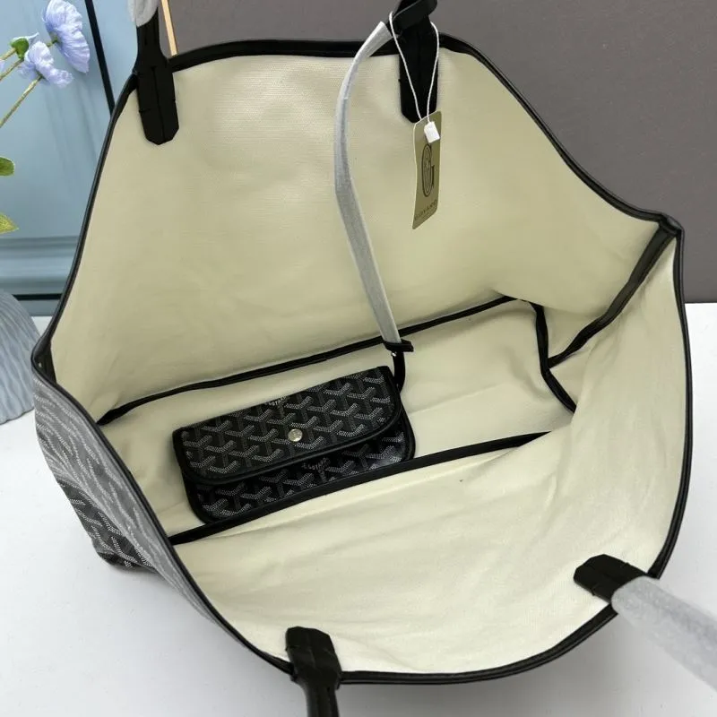Goyard Large Black Tote Bag with Pouch - Image 8
