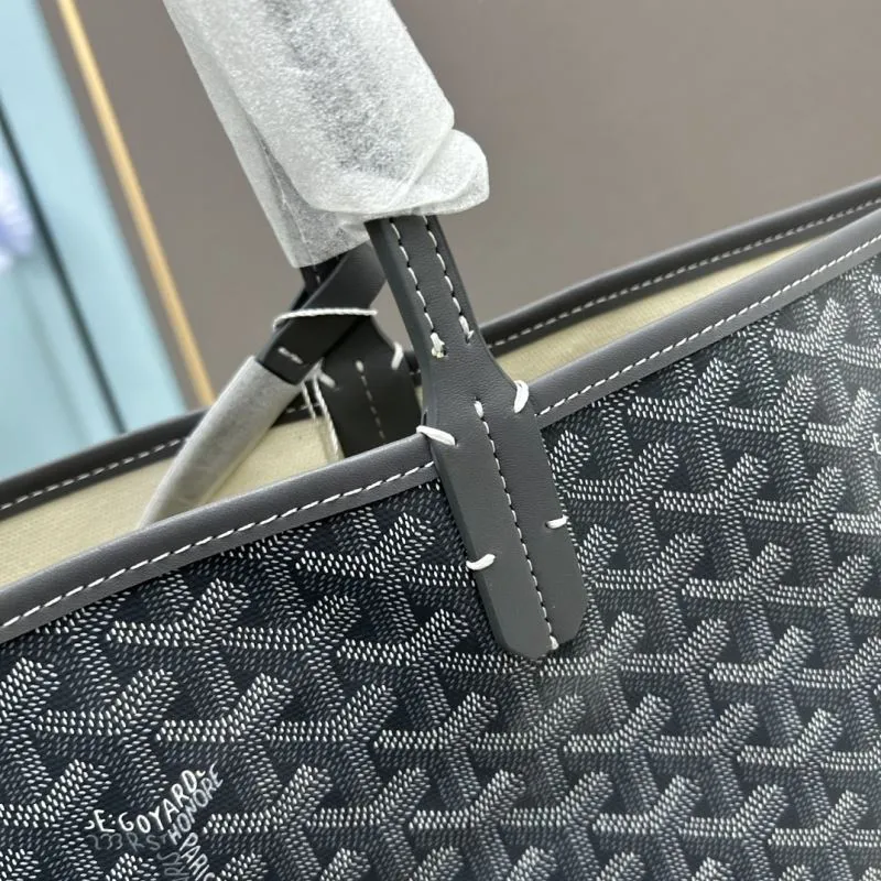 Goyard Large Gray Shopping Tote Bag with Pouch - Image 4