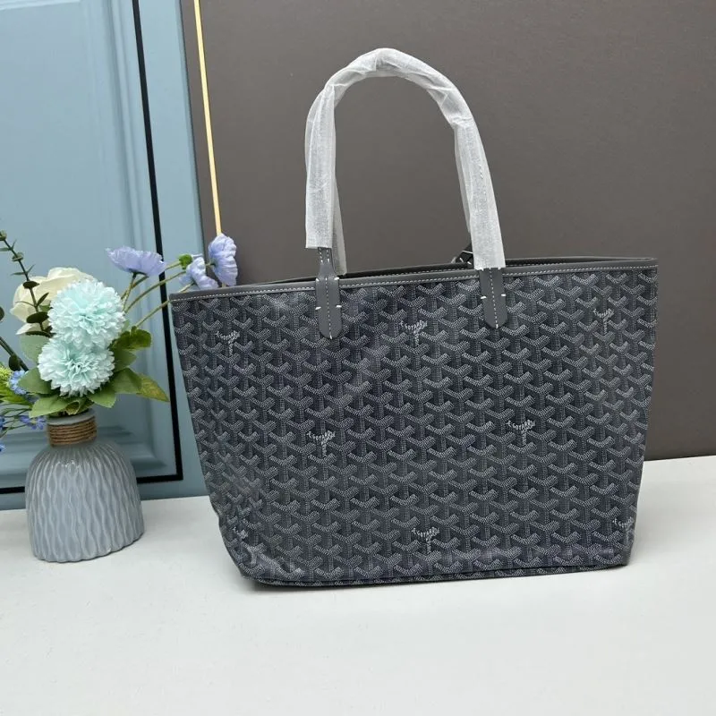 Goyard Medium Gray Tote Bag with Pouch - Image 3
