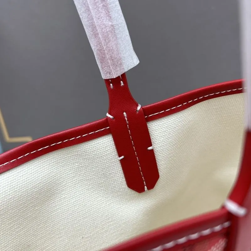 Goyard Red Medium Tote Bag with Pouch - Image 4