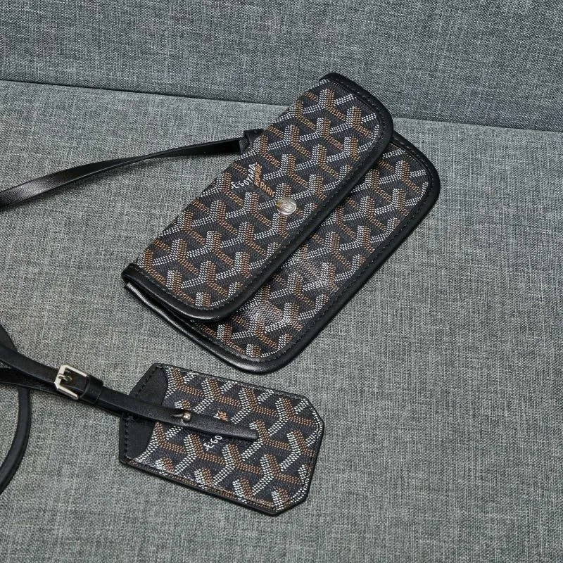 Goyard Black Reversible Tote Bag with Pouch - Image 6