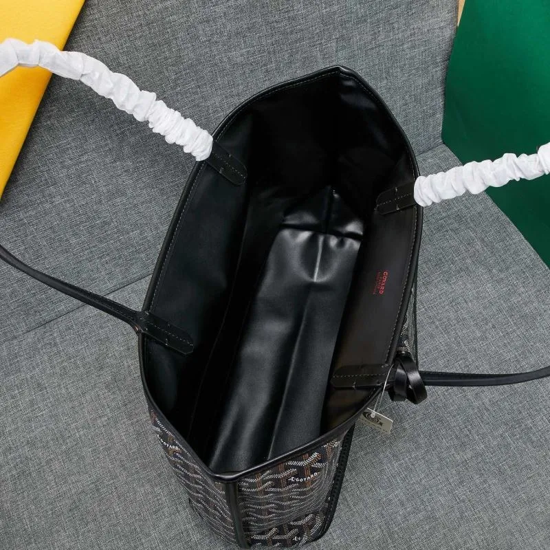 Goyard Black Reversible Tote Bag with Pouch - Image 9