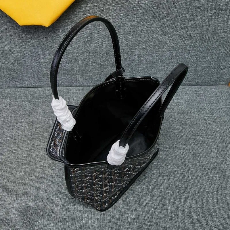 Goyard Black Tote Bag with Small Pouch - Image 9