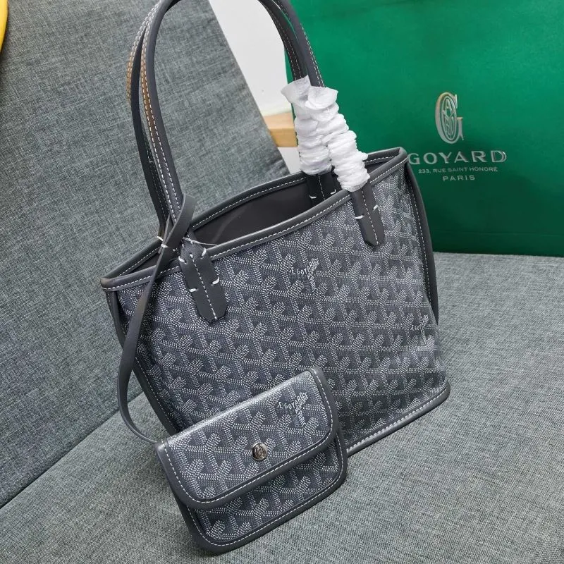 Goyard Gray Tote Bag with Small Pouch - Image 4