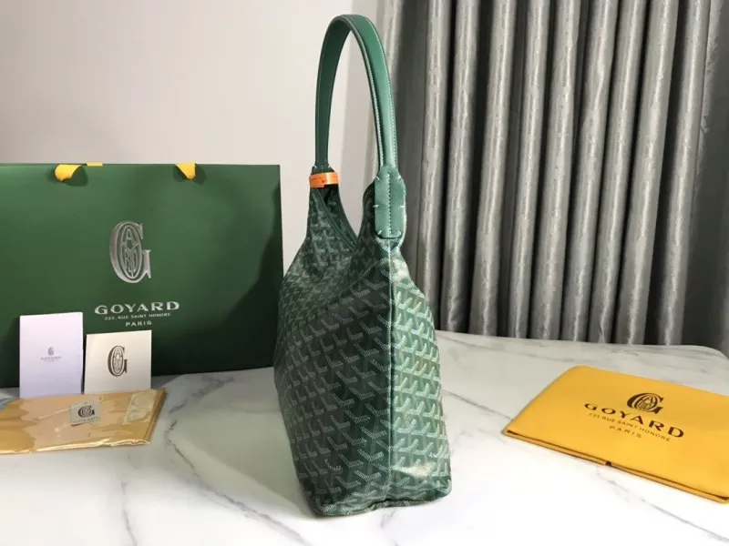Alternative view of Goyard Green Hobo Shoulder Bag 42