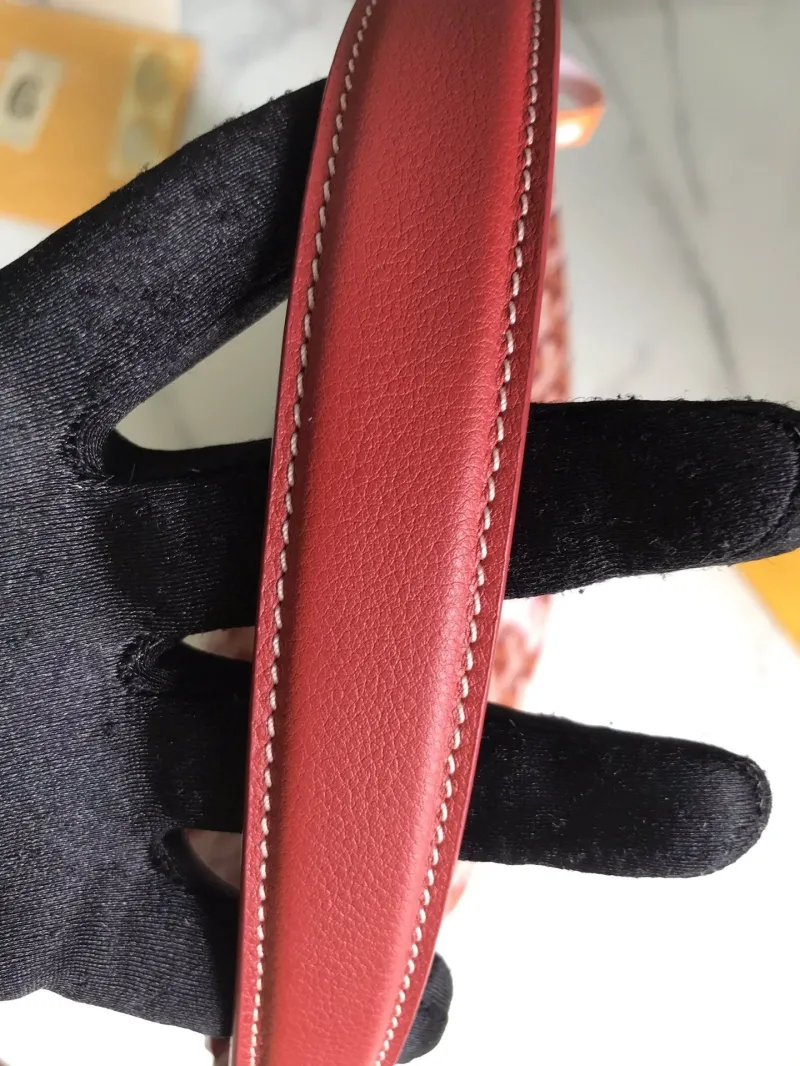 Goyard Red Hobo Shoulder Bag - Image 4