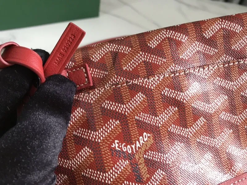 Goyard Red Hobo Shoulder Bag - Image 9