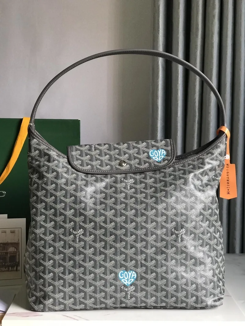 Goyard Gray Hobo Shoulder Bag with Pouch - Image 9