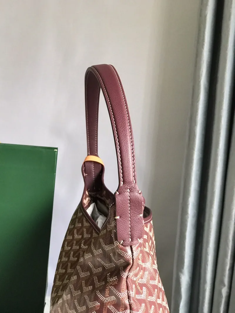 Goyard Brown Hobo Shoulder Bag with Pouch - Image 4
