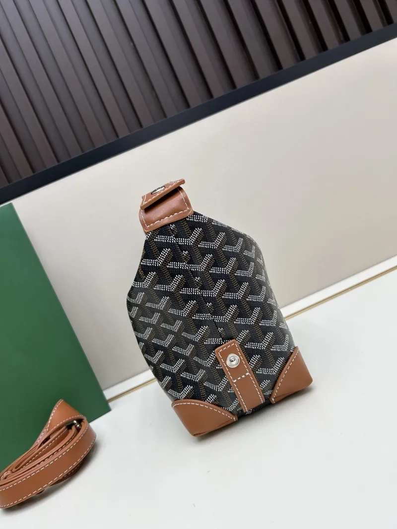 Alternative view of Goyard Black Tan Hobo Shoulder Bag 2532