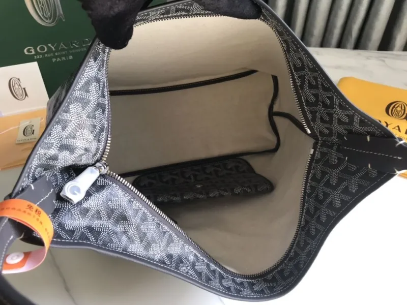 Goyard Dark Gray Hobo Shoulder Bag - Image 6