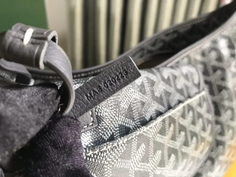 Goyard Dark Gray Hobo Shoulder Bag - Image 9