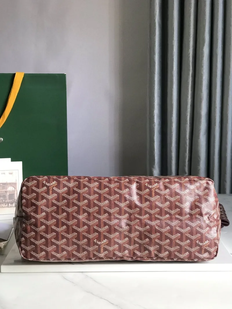 Goyard Brown Hobo Shoulder Bag with Pouch - Image 6