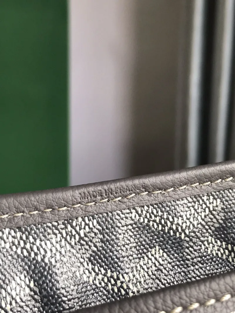 Goyard Gray Hobo Shoulder Bag with Pouch - Image 4
