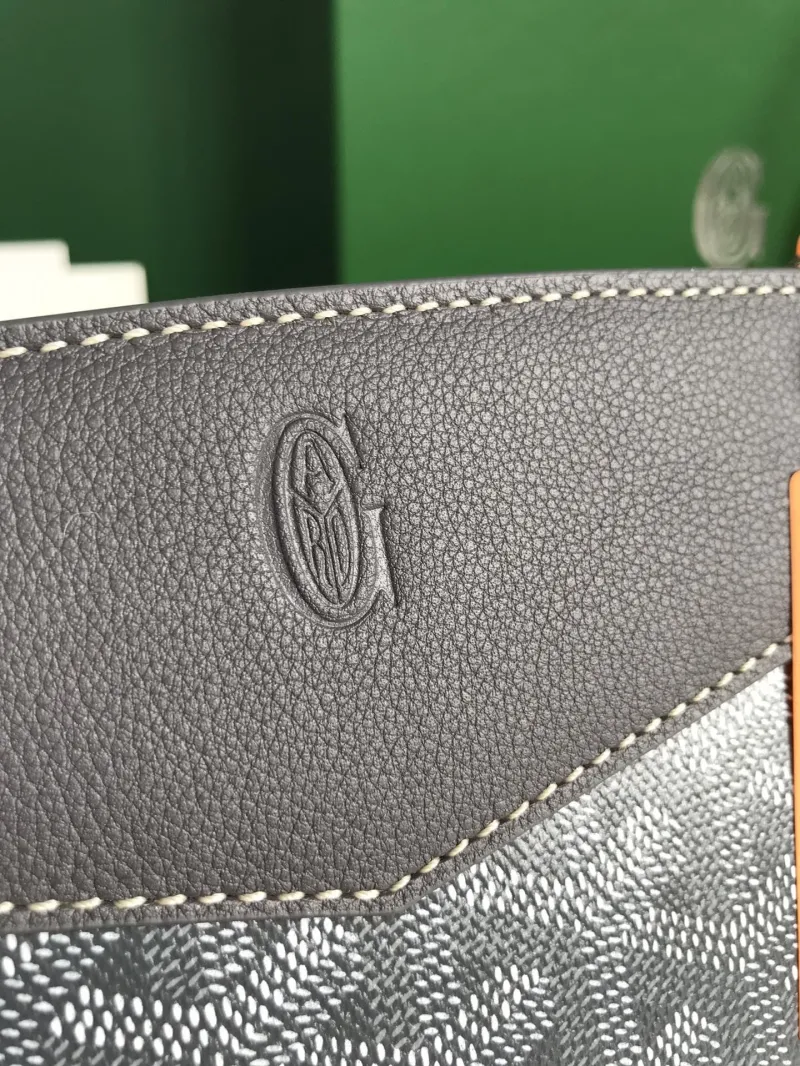 Goyard Gray Chain Shoulder Bag 226 - Image 5