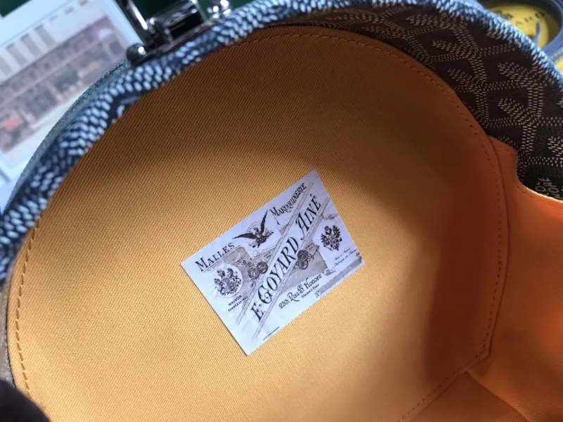Goyard Gray Round Top Handle Bag 247 - Image 7