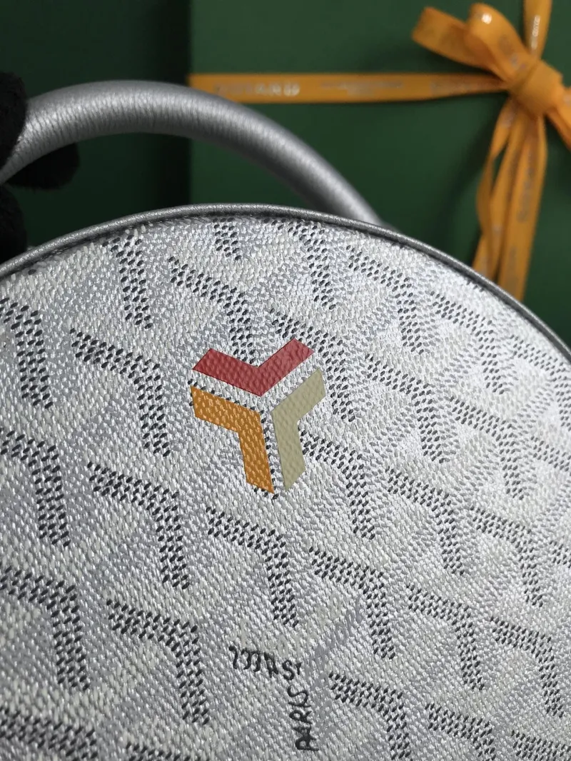 Goyard Silver Round Top Handle Bag 257 - Image 5