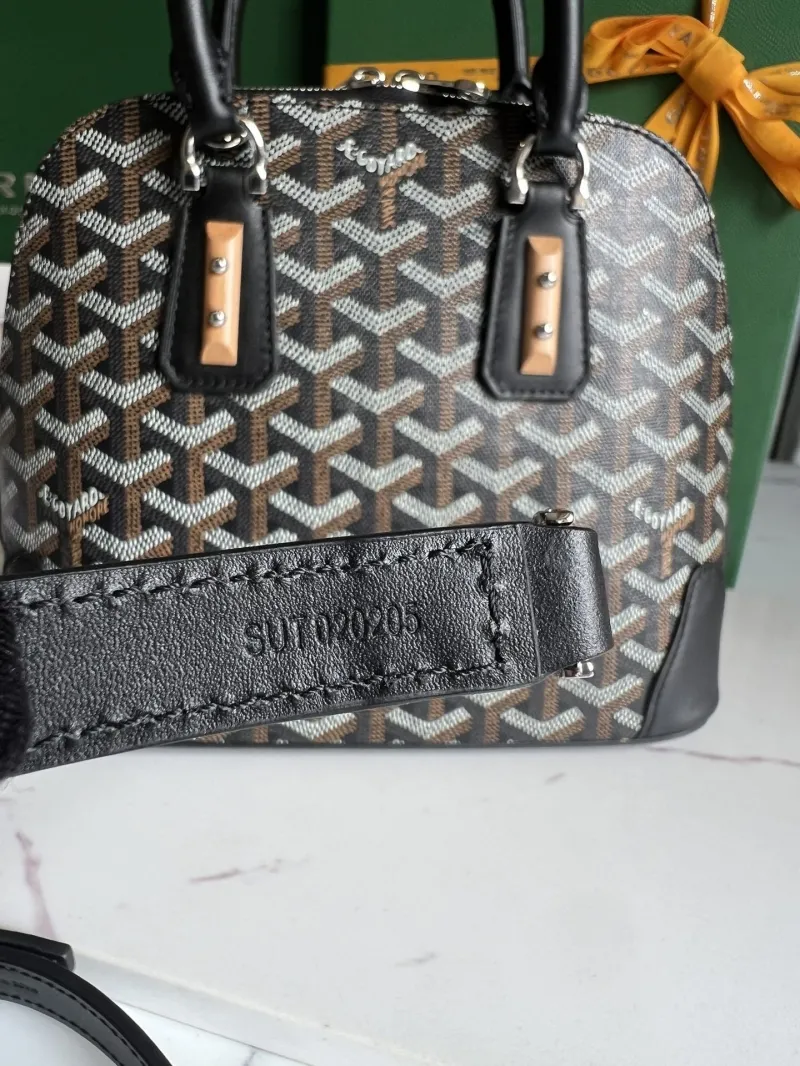 Goyard Black Top Handle Bag - Image 7