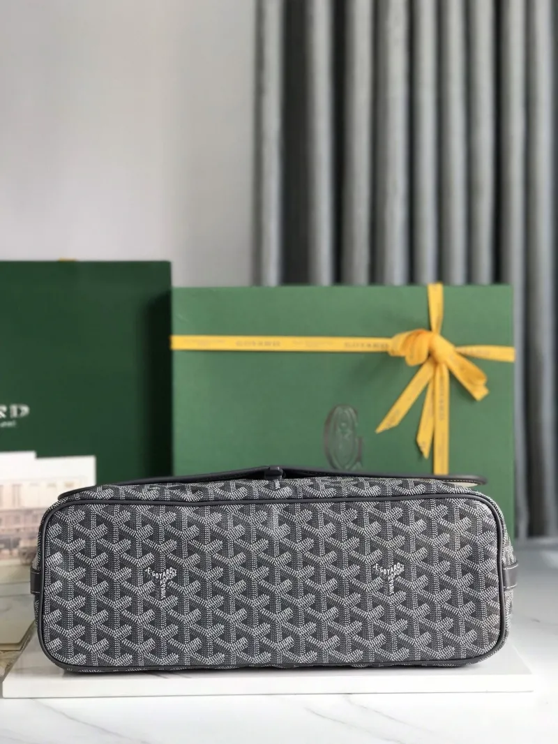 Goyard Gray Messenger Bag 386 - Image 4