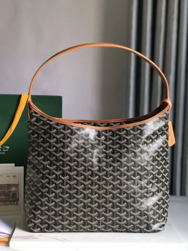 Goyard Black Hobo Shoulder Bag with Pouch - Image 3