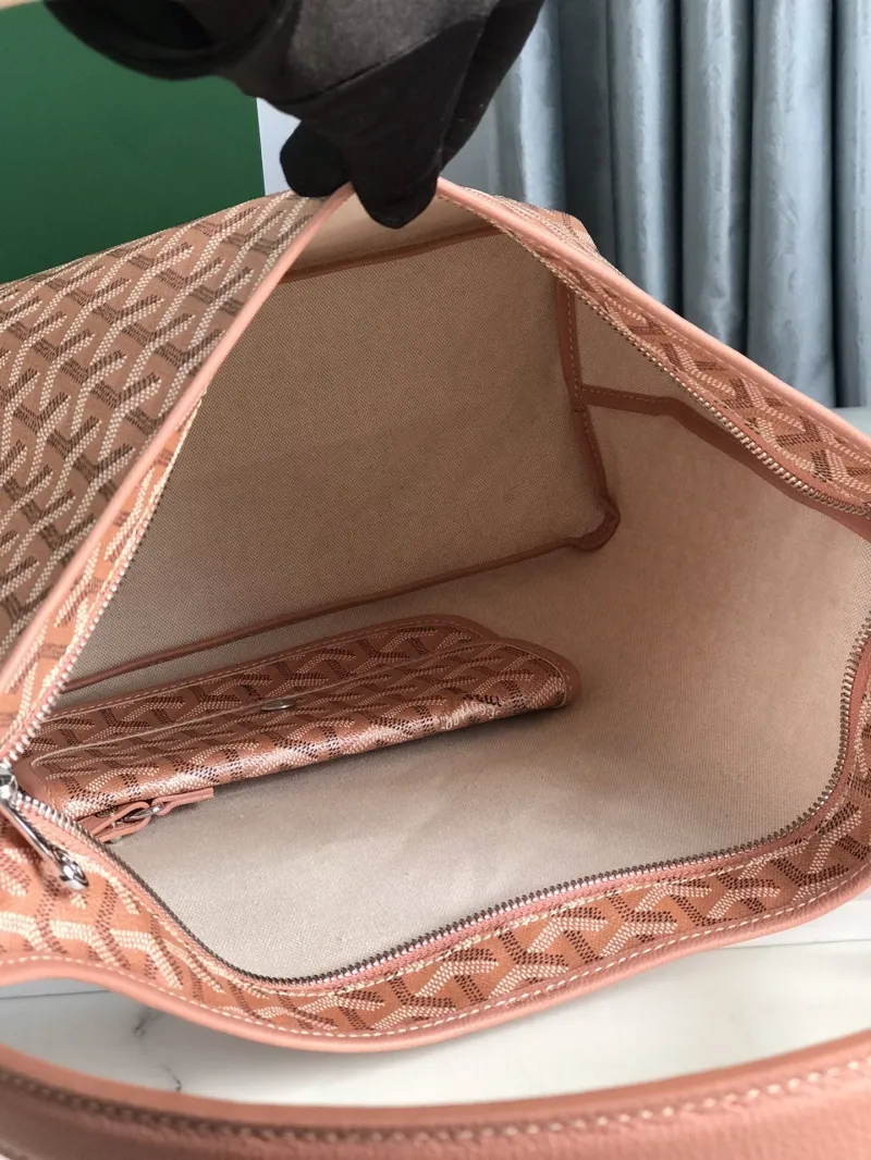 Goyard Rose Pink Hobo Shoulder Bag with Pouch - Image 6