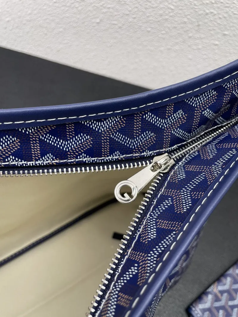 Goyard Blue Underarm Hobo Bag 42cm with Pouch - Image 7