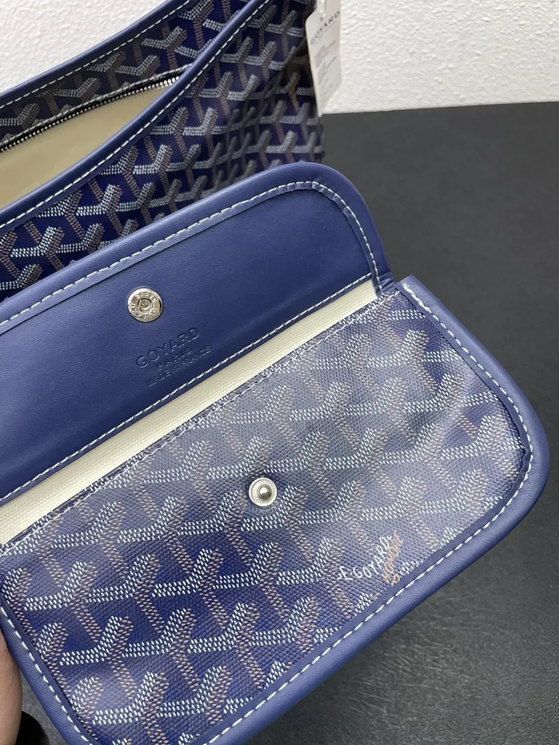 Goyard Blue Underarm Hobo Bag 42cm with Pouch - Image 8