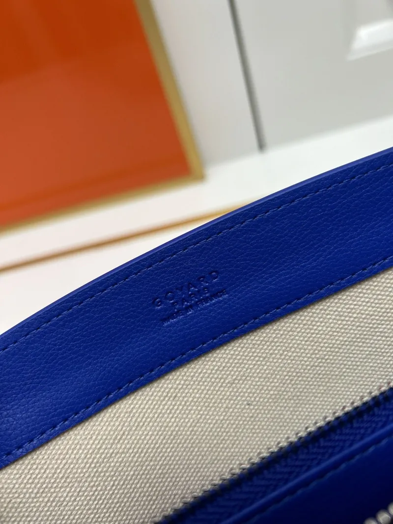 Goyard Blue Chain Shoulder Bag 2256 Large Small - Image 9