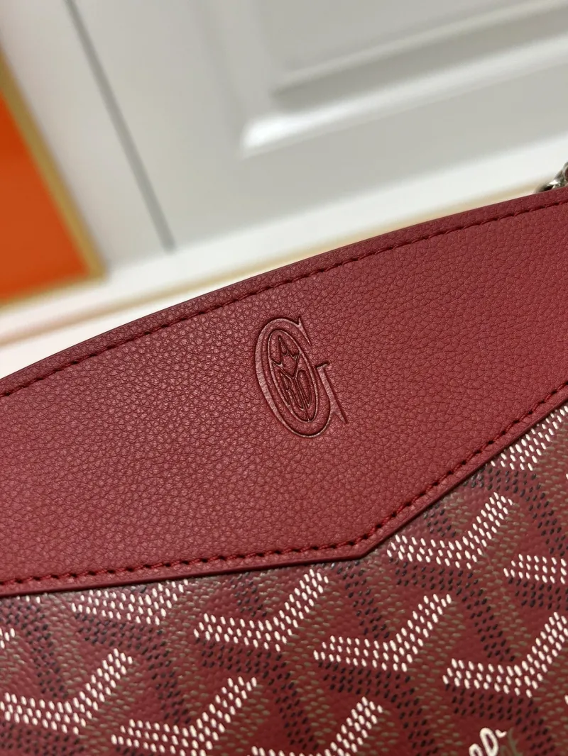 Goyard Burgundy Chain Shoulder Bag 25cm - Image 5